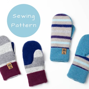 Może przedstawiać: Cztery pary dzianych rękawiczek w paski z kontrastowymi mankietami. Rękawiczki są wykonane z połączenia szarych, niebieskich i fioletowych pasków. Mankietów są bordowe i niebieskie. Rękawiczki mają małą brązową etykietę z logo drzewa.