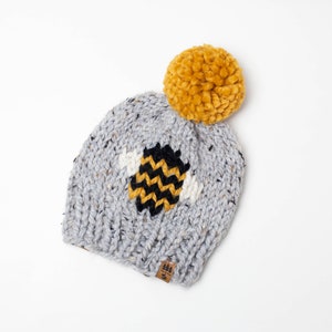 Bee Hat Knitting Pattern Chunky Knit Pompom Insects Nature Winter Toque Animal Thick Wool Ease Thick and Quick Toddler Child Women image 2