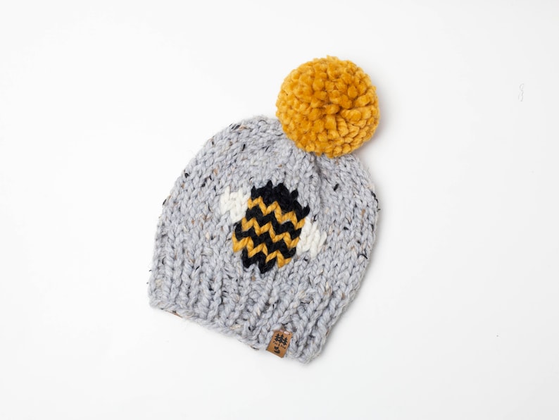 Bee Hat Knitting Pattern Chunky Knit Pompom Insects Nature Winter Toque Animal Thick Wool Ease Thick and Quick Toddler Child Women image 2