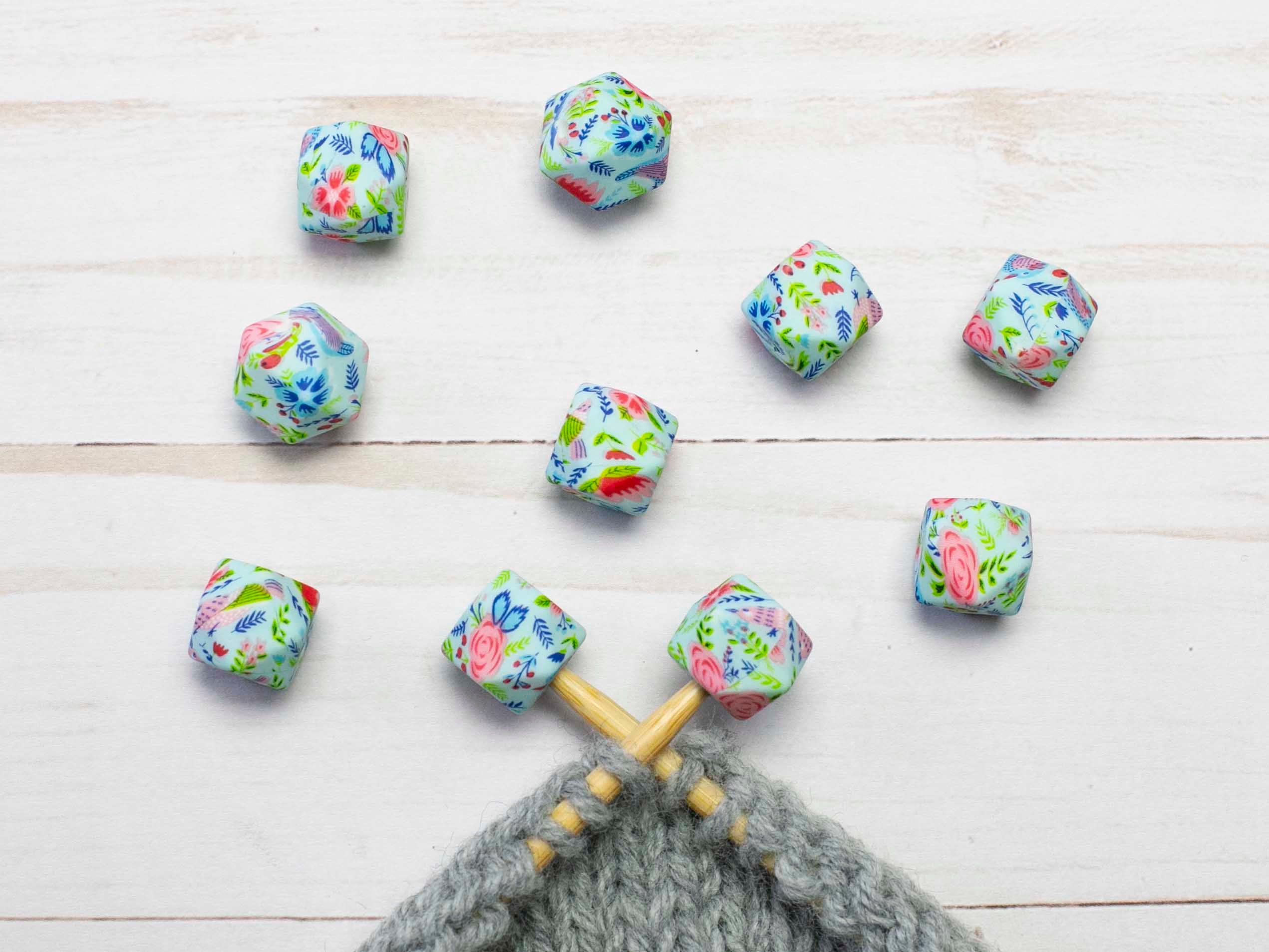 10 Stück Blumendruck-Stricknadelstopper Aus Silikon – Sechseckig, Für Nadeln Größe 1,5–11
