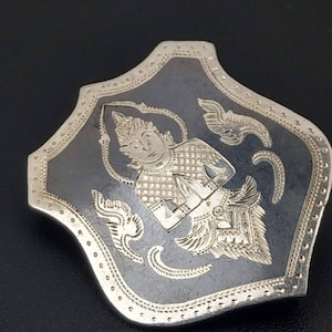 Vintage dress clip shield Siam silver