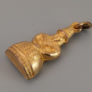 Gilt Metal Welsh lady souvenir charm pendant