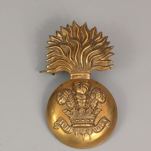 Royal Welsh Fusiliers Glengarry Cap Badge Regimental Cap Badge