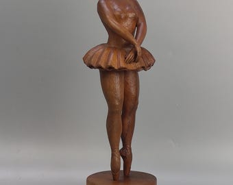 Mid Century geschnitzte Figur einer Ballerina signiert Poussant 1955