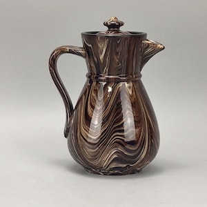 Antik agatmjölkkanna med lock ca 1850