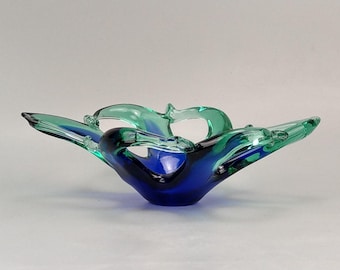 Ciotola biomorfa in vetro artistico blu e verde, vetro di Murano, trasparente