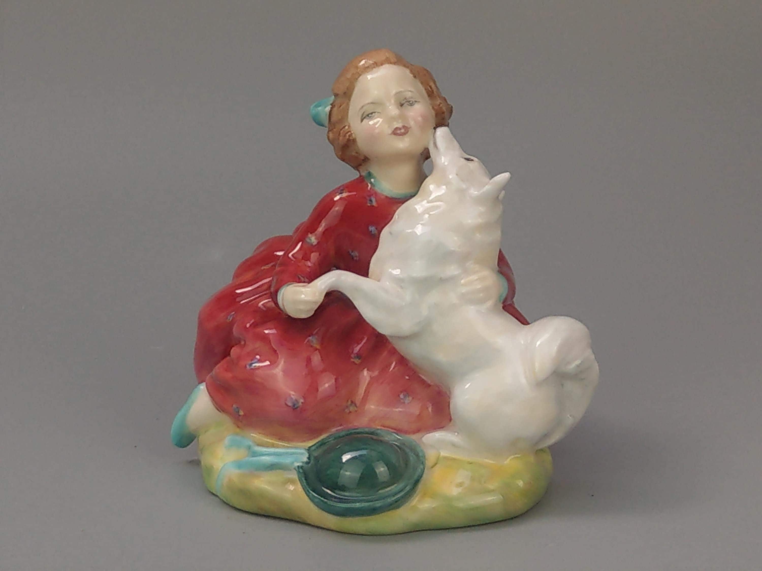 ロイヤルドルトン  Again Girl With Dog Royal Doulton Porcelain Figurine, Home Again HN2167