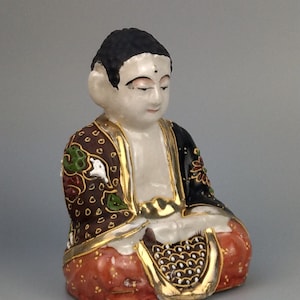 Japanese satsuma Honkoku sitting Deities Figure
