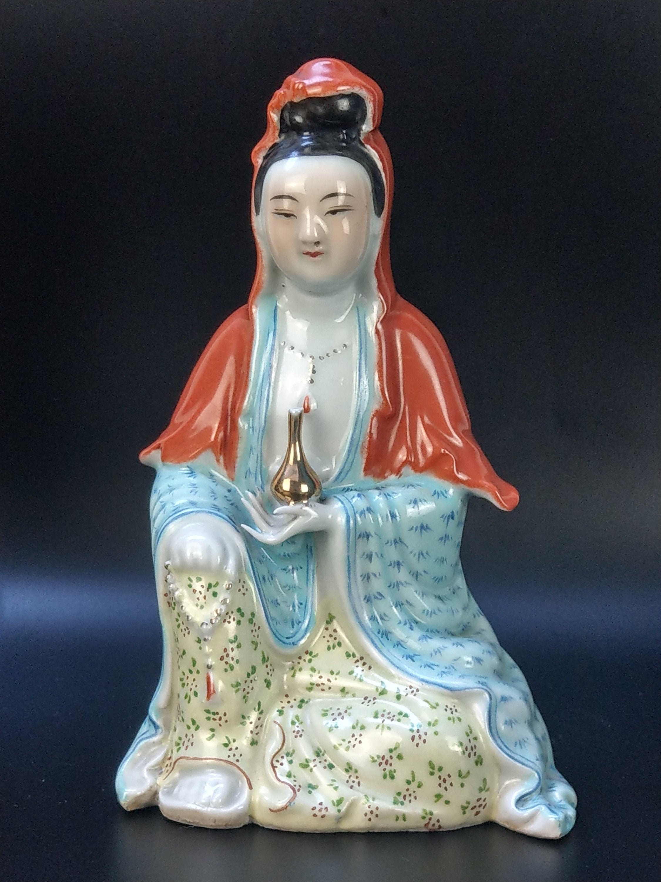 観音様 白磁観音座像 | 骨董品・美術品の買取 出張買取・鑑定対応