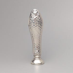 Sterling Silber Wachssiegel mit gehämmertem Motiv und Monogramm Buchstabe W