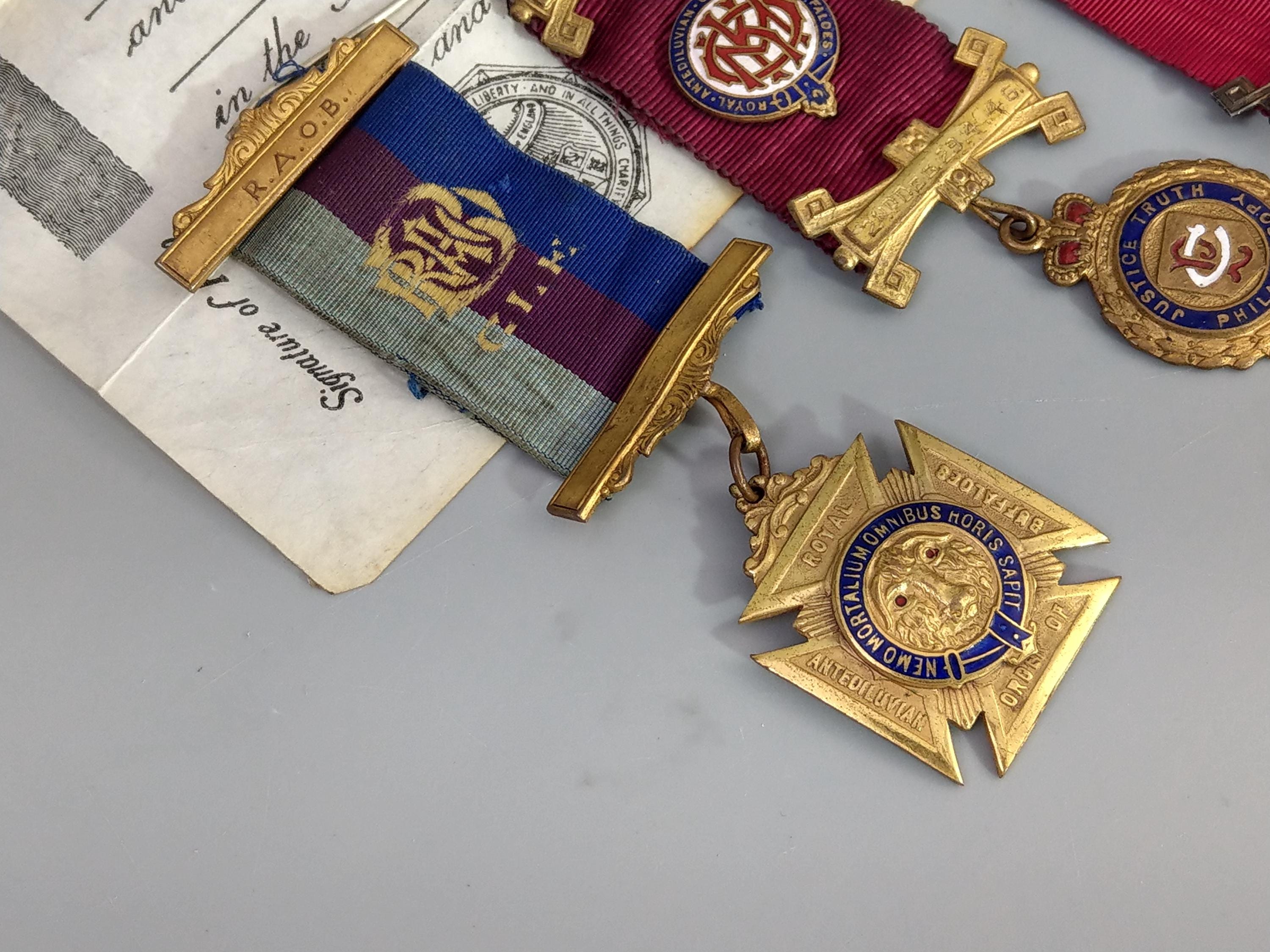 J.Gクラークの証明書付きのフリーメーソンのメダルのセット - Etsy 日本