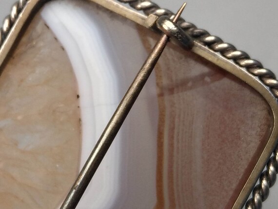 Rectangular Victorian Large Banded Agate Brooch - image 5