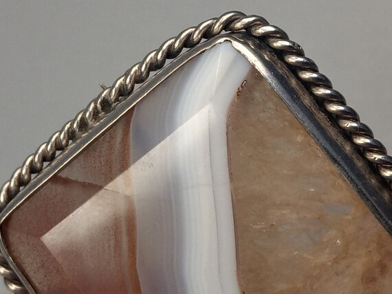 Rectangular Victorian Large Banded Agate Brooch - image 6