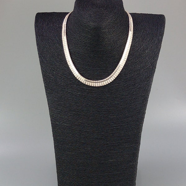 Vintage Silver Sterling Designer Fringe Link Necklace with a diamond cut pattern Cleopatra Style