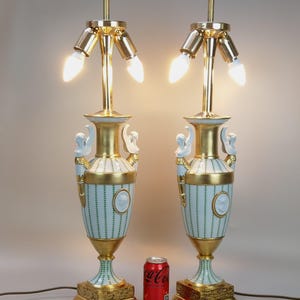 Giulia Mangani Large pair of table Lamps Urn shaped neoclassical style