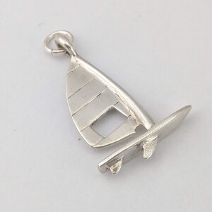 Sterling Silber Segelboot Charm oder Anhänger