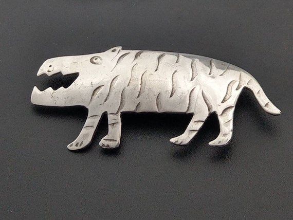 Mexican Sterling Silver Tiger brooch