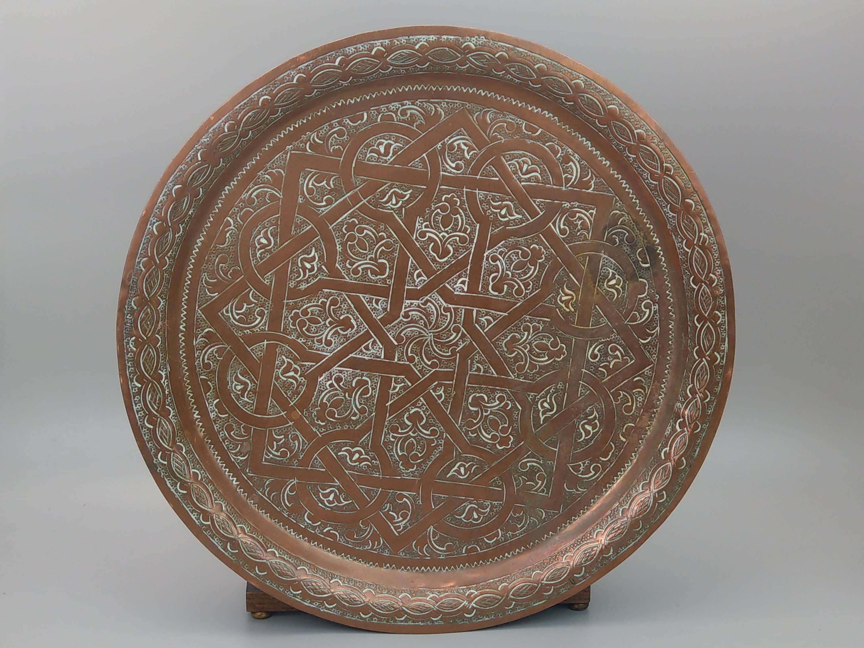 Middle Eastern Antique Copper Tray With Seal Marks Maker