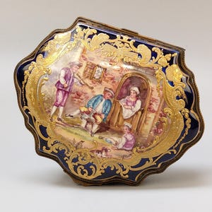 Französische Kobalt-Blau-Porzellandose im Sevres-Stil
