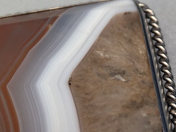 Rectangular Victorian Large Banded Agate Brooch - image 8