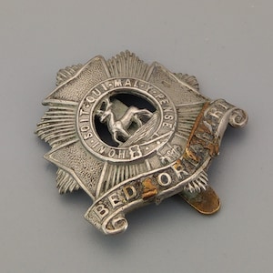 Militär Mützenabzeichen WW1 The Bedfordshire Regal Art Abwandlung