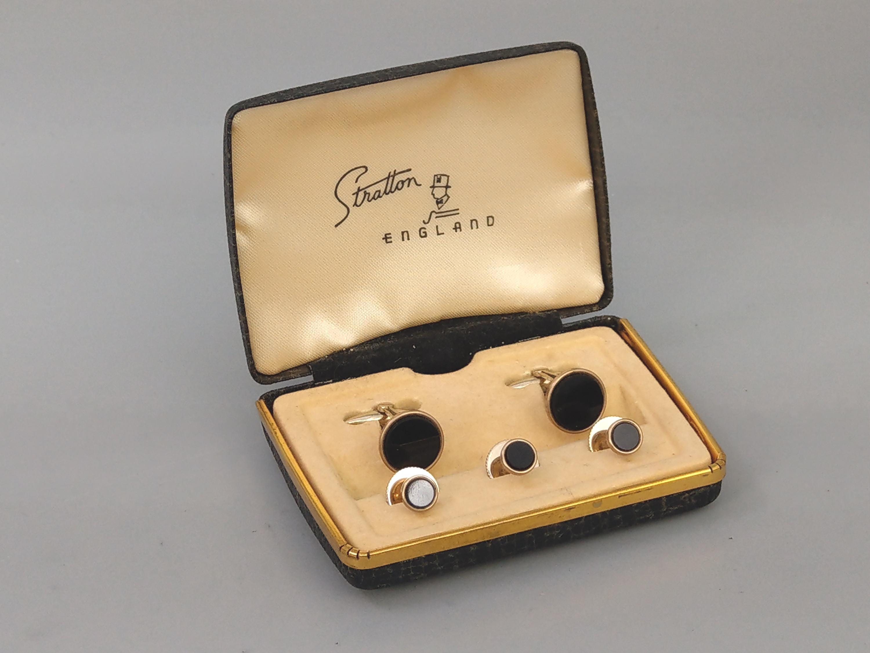 ヴィンテージイングランド英国産ストラットン Vintage Stratton Cufflink and Stud Set With Onyx - England - Etsy