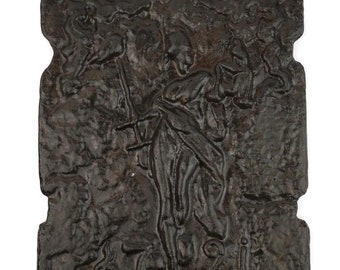 Chimenea antigua con placa de hierro fundido que ilustra a la diosa de la justicia, friso de pared para chimenea de hierro fundido, decoración para chimenea, placa de hierro fundido