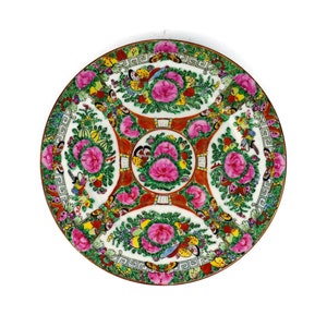Antiker chinesischer Porzellanteller, handgemalter chinesischer Teller, Rosenmedaillon-chinesischer Porzellanteller