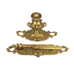 Encrier en laiton du XIXe siècle, Encrier en laiton antique, Encrier de Geshutzt avec coupe-papier, décor de table, décor de bureau