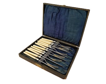 Vintage Cutlery Set 6 Knives and 6 Forks With Original Box EPNS
