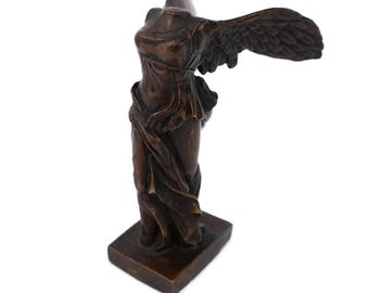 サモトラケのニケ ブロンズ像彫刻 - 翼のある勝利の女神 - Etsy 日本
