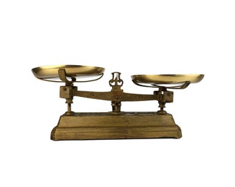 Balance à Plateau En Fer Vintage – Art Populaire, 1 Kg, Sans Marque (occasion)