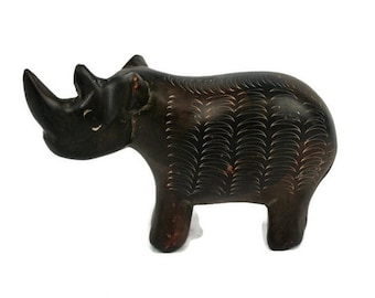 Figurine de rhinocéros en résine faite main, sculpture vintage de rhinocéros en résine