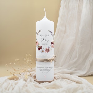 Taufkerze "Blumenkranz Ruby“ | Personalisierte Kerze mit Blumenkranz in Rosa & Rot | Handgemachte Taufkerze | Geschenk zur Taufe