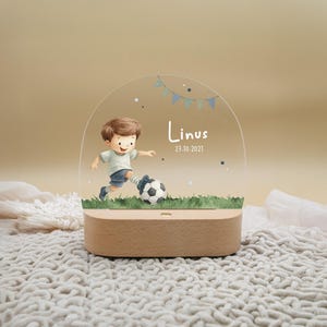 Personalisiertes Nachtlicht FUSSBALL | LED-Nachtlicht mit Namen | Kinderlampe mit Fußball-Motiv | Geschenk für Jungen
