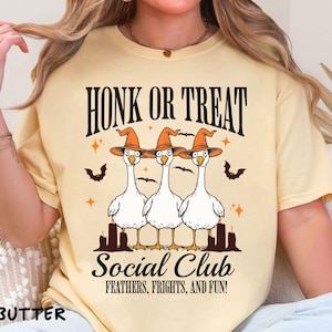 Honk or Treat Halloween Goose Comfort Colors Shirt, Cute Goose Graphic Tee, Trendy Fall T-shirt, Casual Wear for Halloween Costume For Her