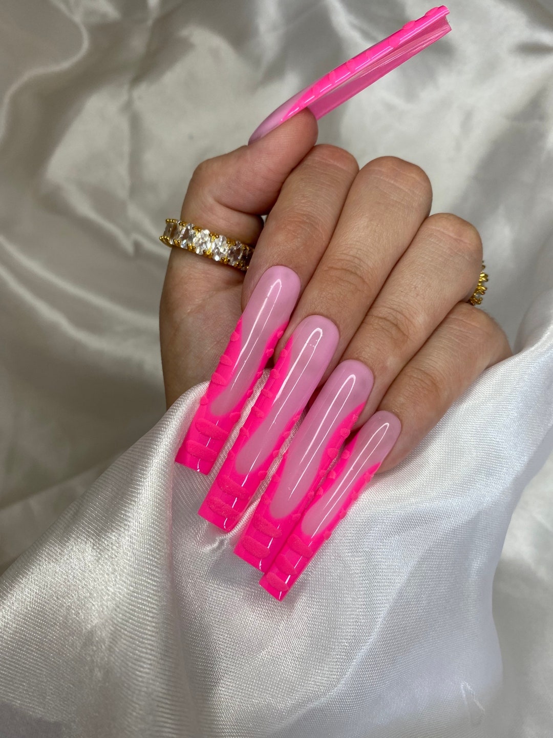 Dariana - Pink Crocodile 3D Print French Tip Press on Nail Set - Etsy