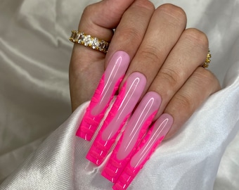 Dariana - Pink Crocodile 3D Print French Tip Press On Nail Set