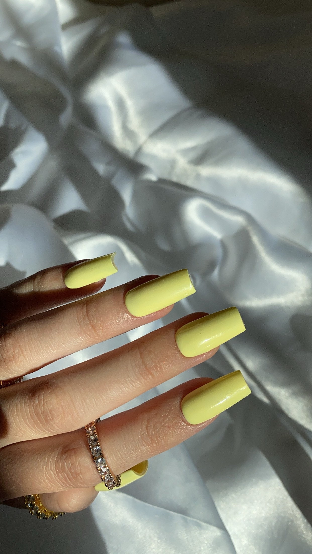 Daffodil Fields Pastel Yellow Press on Nail Set - Etsy