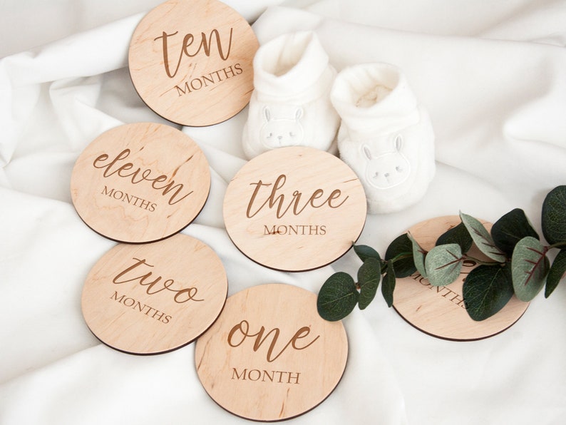 15 Wooden Monthly Milestone Cards Baby Markers Baby Monthly Etsy