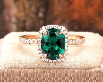 Emerald Engagement Ring/ 4 Prongs Wedding Ring/ Halo Ring With Diamond/ 14k Rose Gold Bridal Ring/Oval Cut 7x9mm Emerald Ring/ Dainty Ring