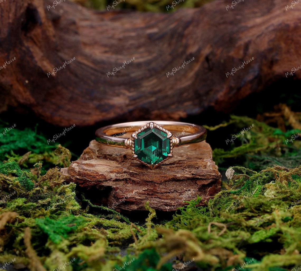Emerald Engagement Ring/ Vintage Hexagon Cut 6mm Emerald image 1
