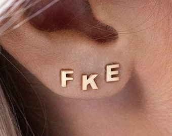 Pendiente de letra de oro de 18 quilates, inicial pequeña personalizada, nombre personalizado, joyería para niña, regalo de cumpleaños