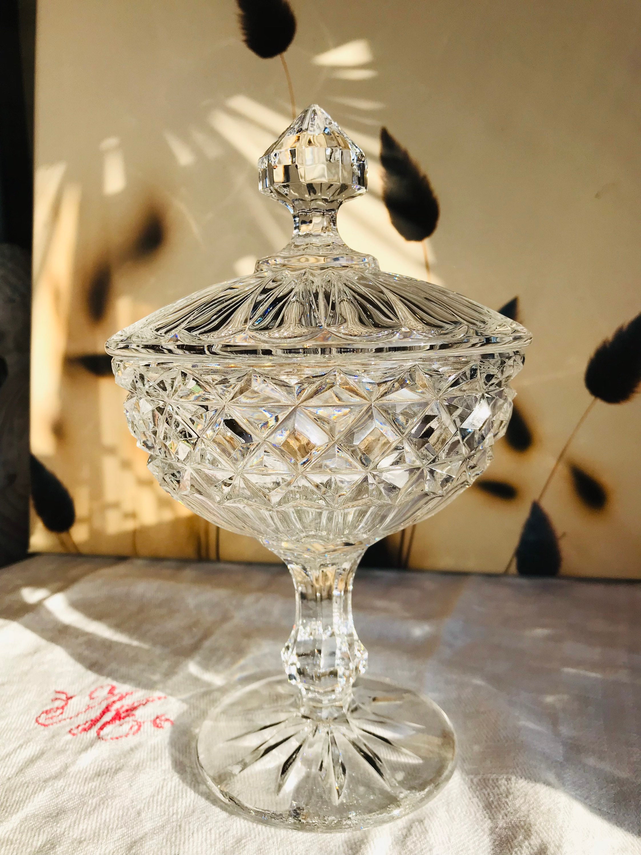 Antique Bonbonnière sur Pied en Cristal