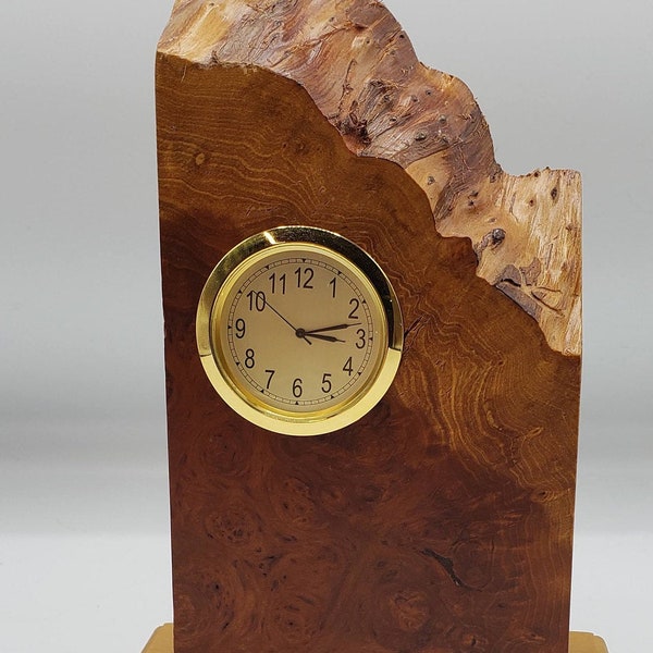 Live Edge Desktop Clock