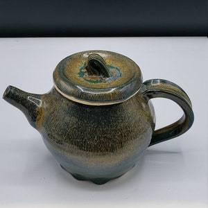 Homemade Tea Pot 1997, Sit on Lid, short spout, earthly tones