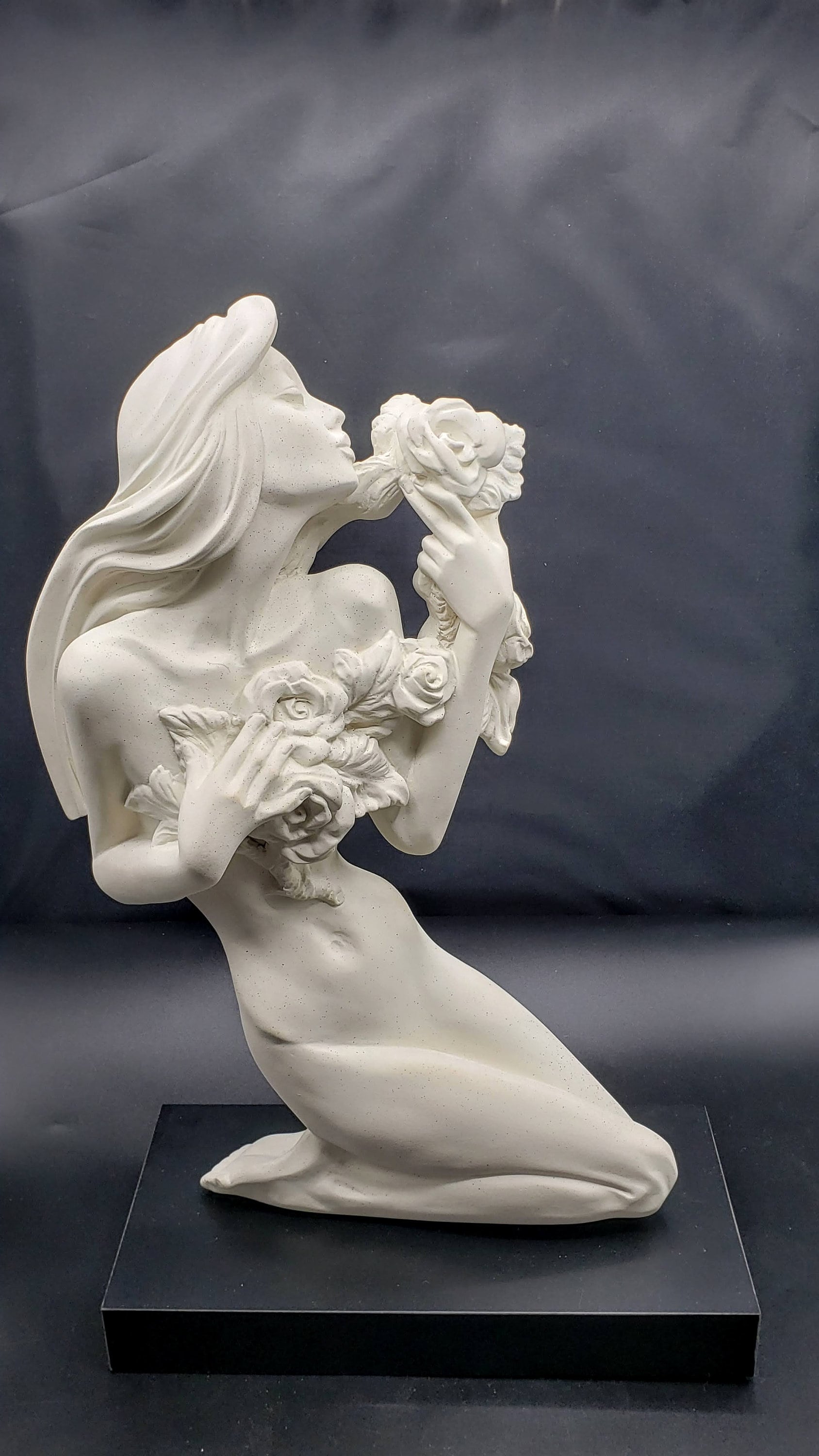 Austin Sculpture for sale Only 2 left at 75