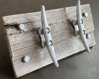 Barnwood Boat Cleat Rack: Heavy Duty Coat & Towel Hanger, Floating Mount