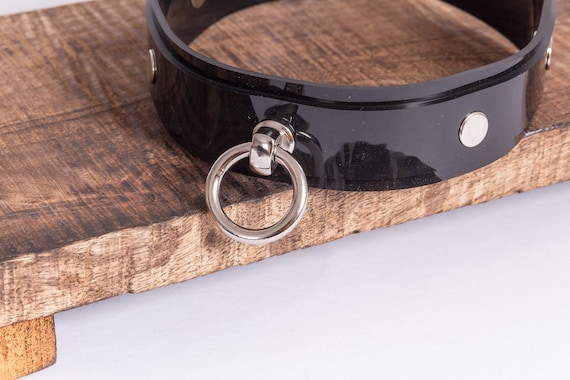 Halsband mit Ring der O 3cm breit aus farbigen PVC *abschliebar* Choker  Collar Bondage Latex Bound BDSM Fesseln - Etsy.de