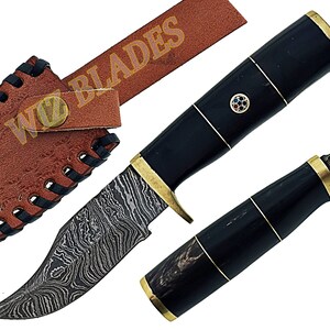 8&quot; Custom Handmade Damascus Steel Hunting Knife Buffalo Horn Handle Brass Bolster Knife with Leather Sheath